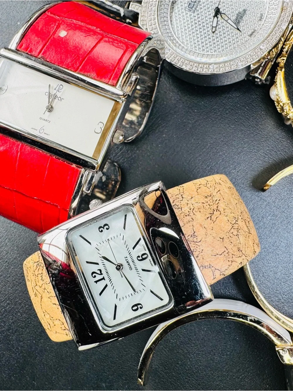 Lot Women's Assorted Watch Untested